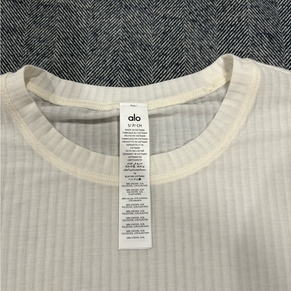 alo ribbed sea coast tee | size s - Picture 4 of 5